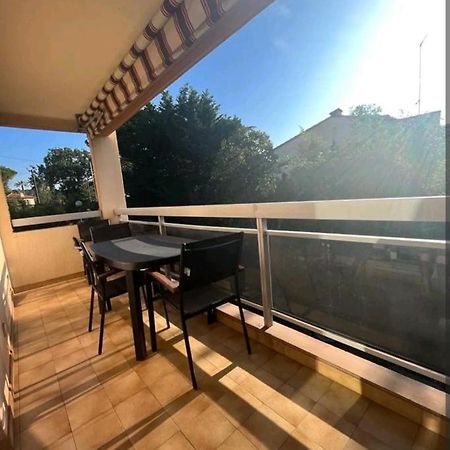 2 Pieces Proche Plage + Parking Golfe-Juan Exteriör bild